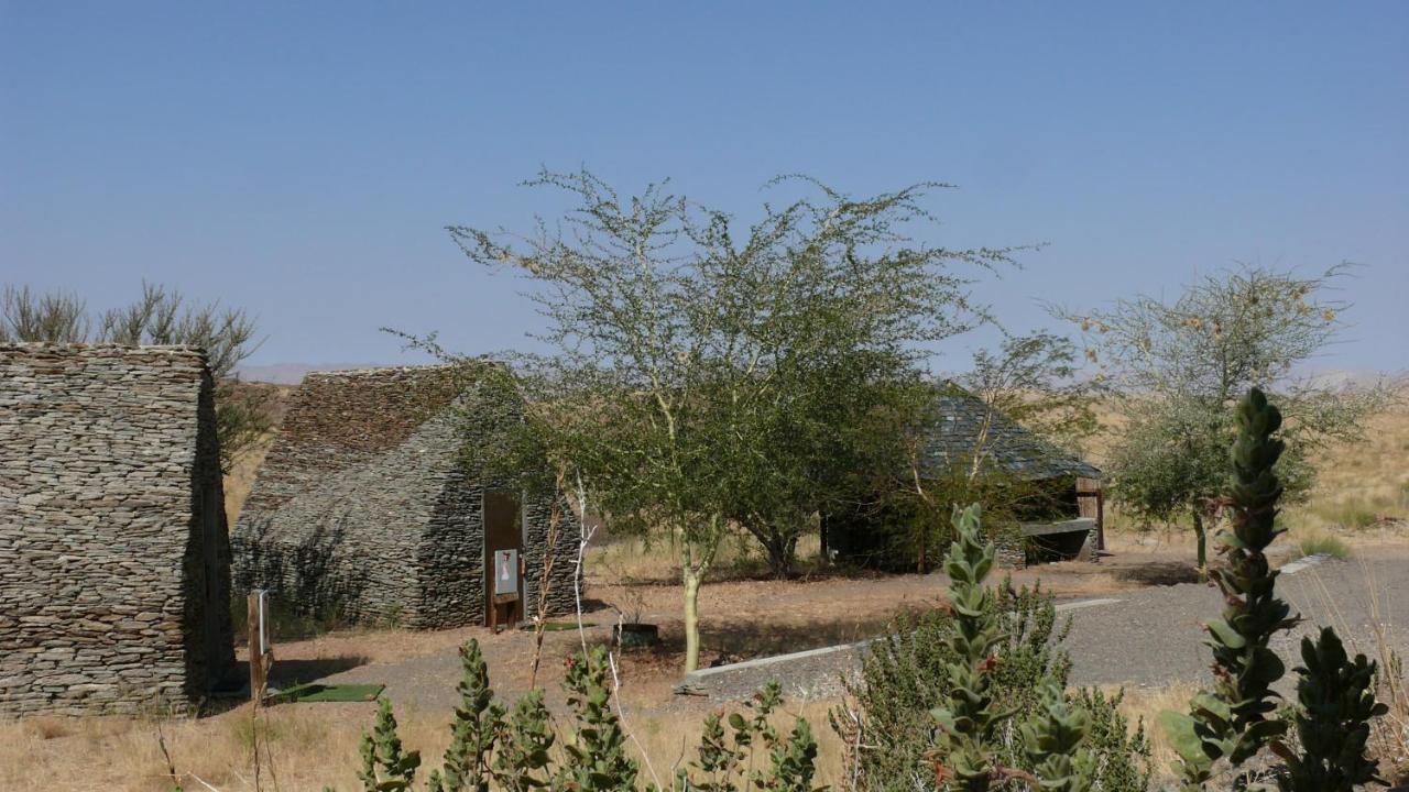 דירות Rooiklip Camp Flintstone מראה חיצוני תמונה